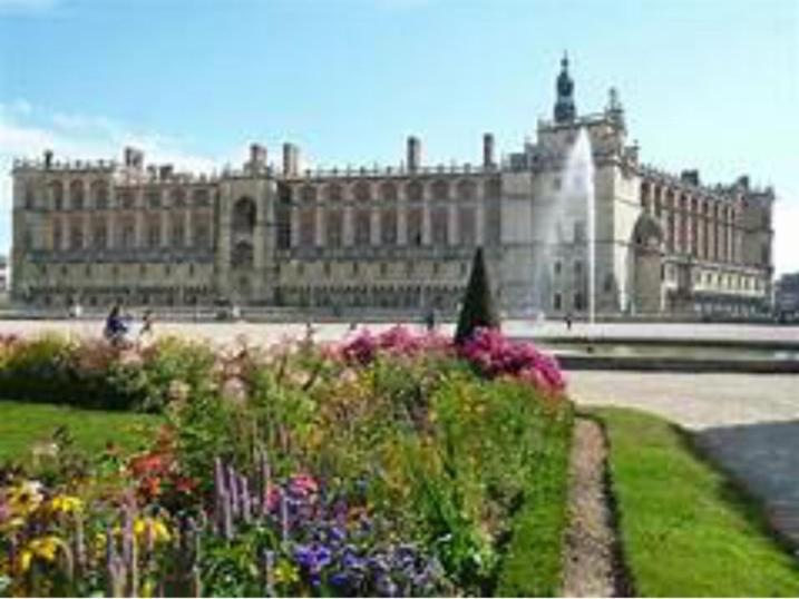 Saint-Germain-En-Laye: Grand Studio En Centre Ville A 2 Minutes Du Rer Buitenkant foto
